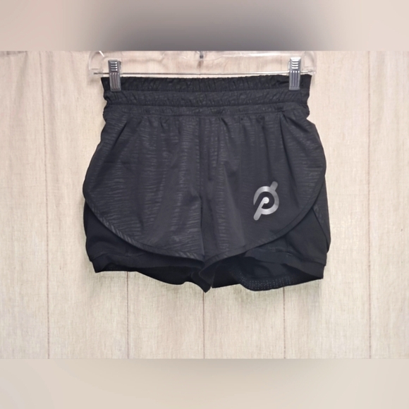 lululemon athletica Pants - Lululemon x Peloton Bootcamp Ready Shorts Size 6